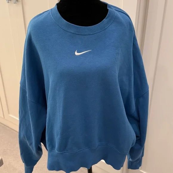 Nike Classic Blue Sweatshirt - Picture 1 of 1